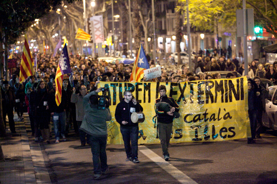 http://www.lluisbrunet.cat/llb_w/reportatges/rd_b_06.html